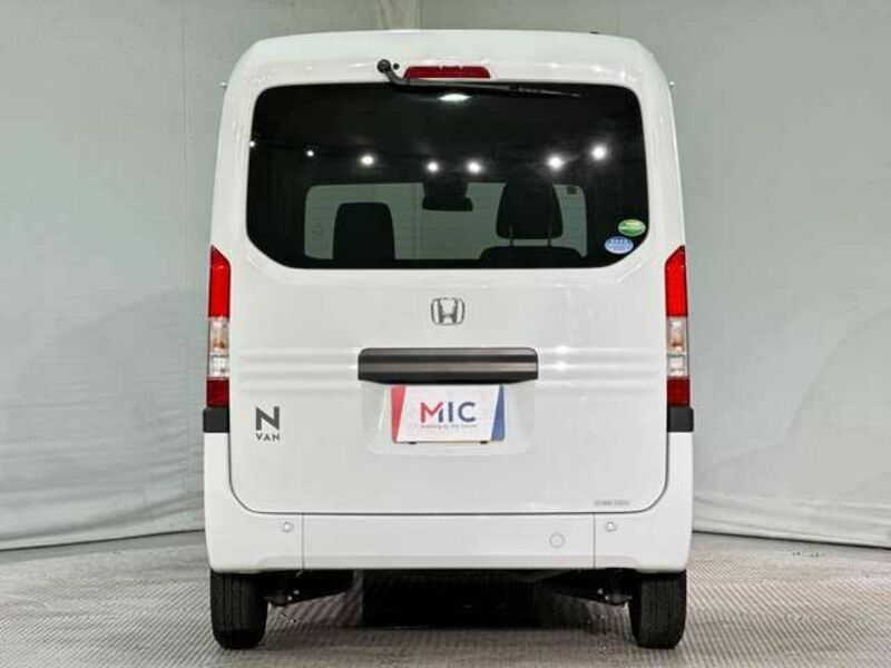N-VAN