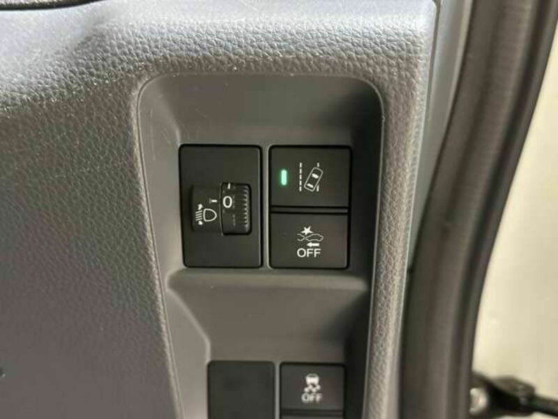 N-VAN