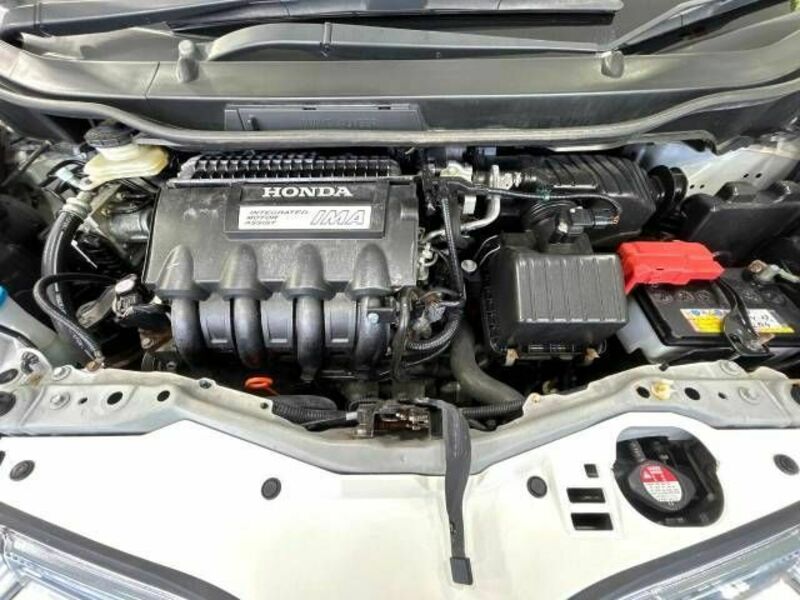 FIT HYBRID