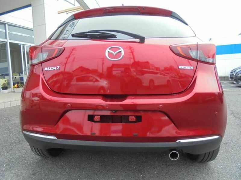 MAZDA2