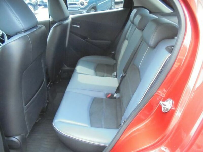 MAZDA2