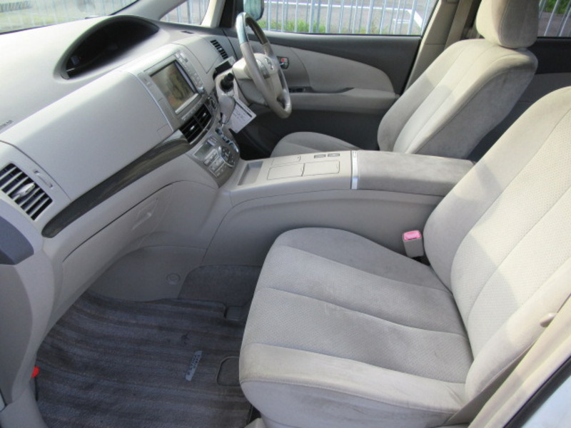 ESTIMA HYBRID
