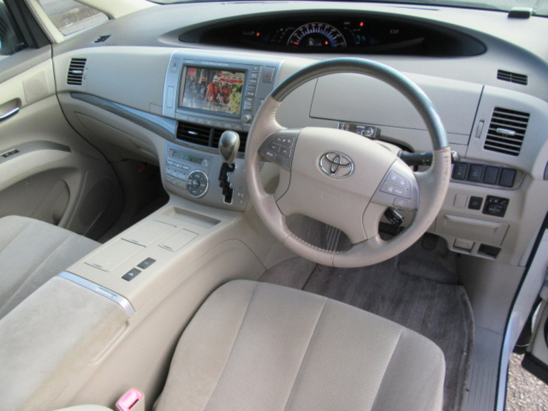 ESTIMA HYBRID