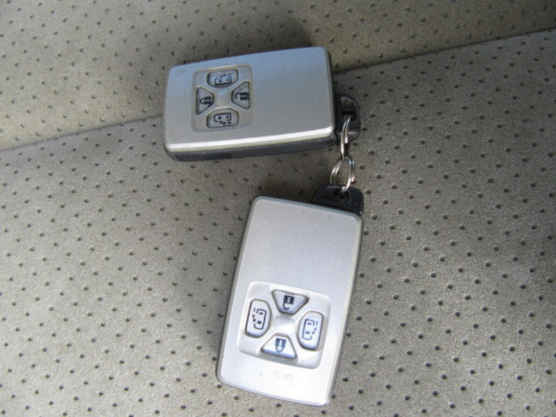 ESTIMA HYBRID
