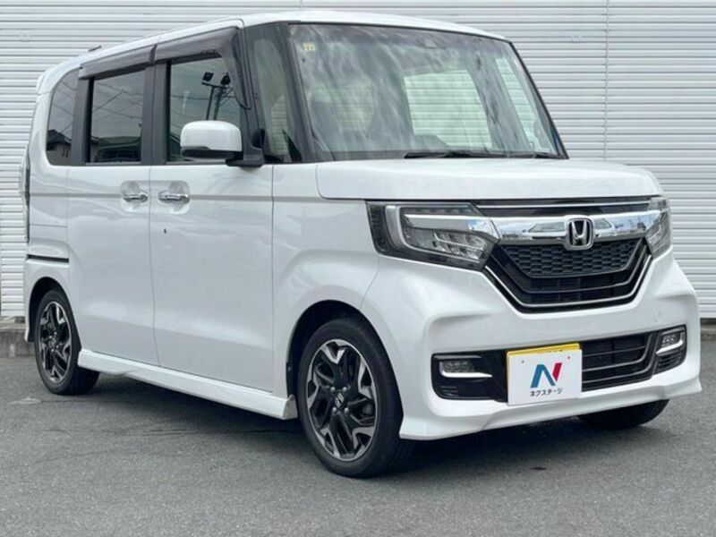 N BOX CUSTOM