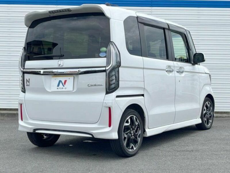 N BOX CUSTOM