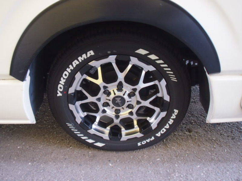 HIACE VAN