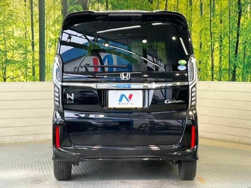N BOX CUSTOM