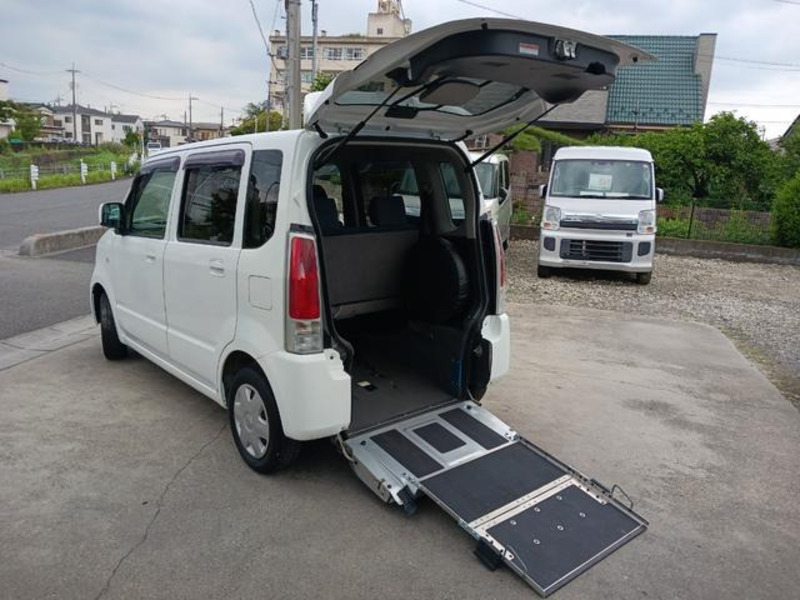 WAGON R