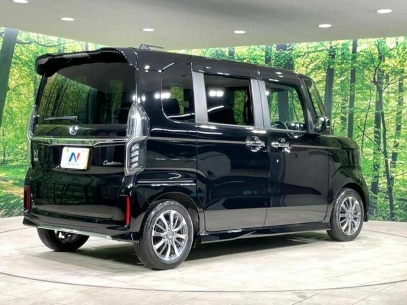 N BOX CUSTOM