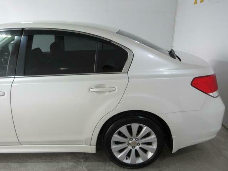 LEGACY B4