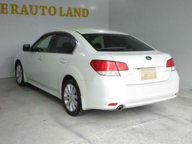 LEGACY B4