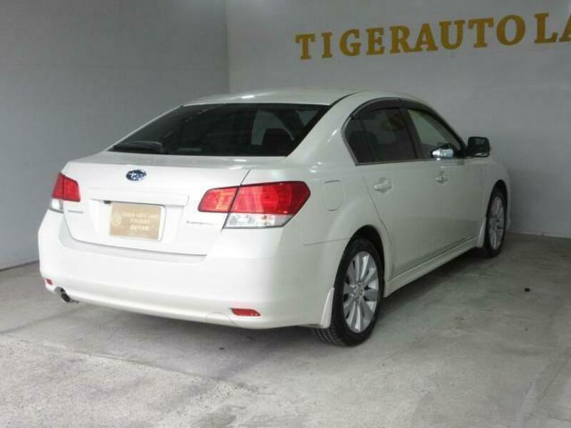 LEGACY B4