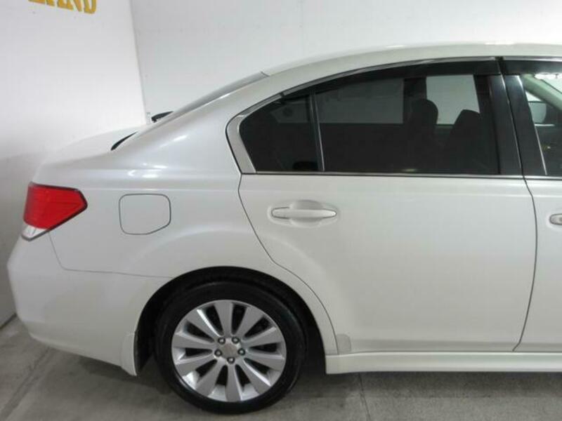 LEGACY B4