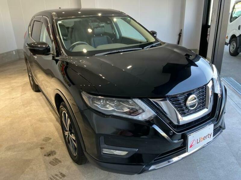 X-TRAIL