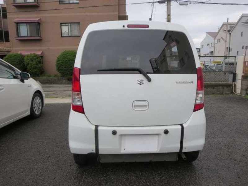 WAGON R
