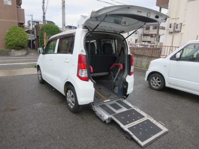 WAGON R-0