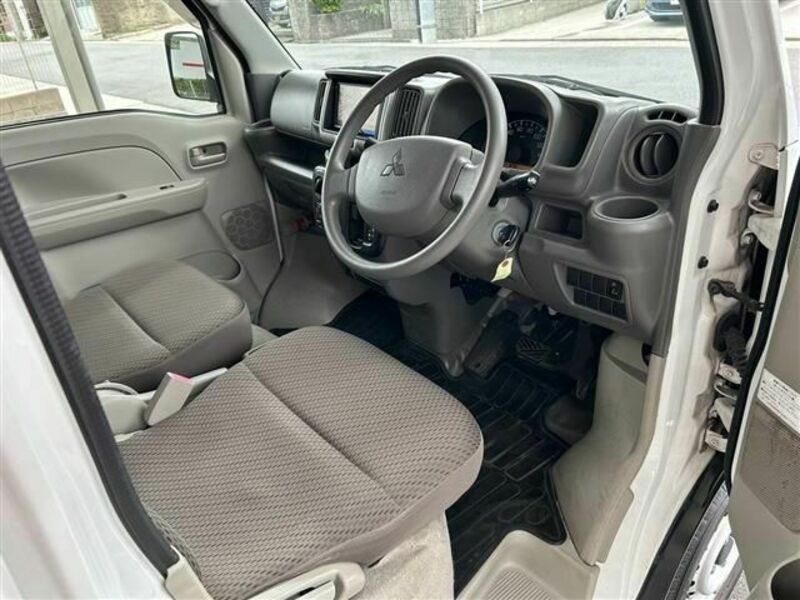 MINICAB VAN