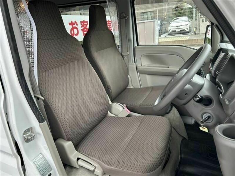 MINICAB VAN