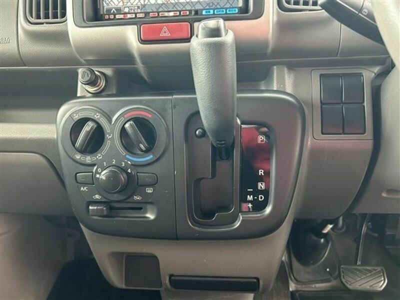 MINICAB VAN