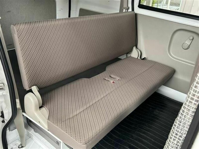 MINICAB VAN