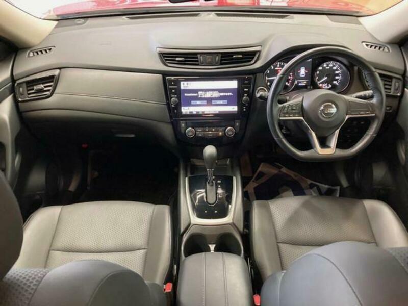 X-TRAIL