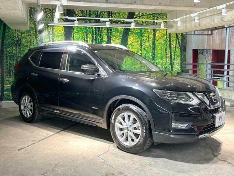 X-TRAIL