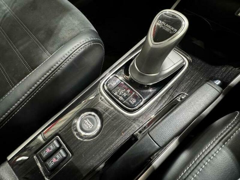 OUTLANDER PHEV