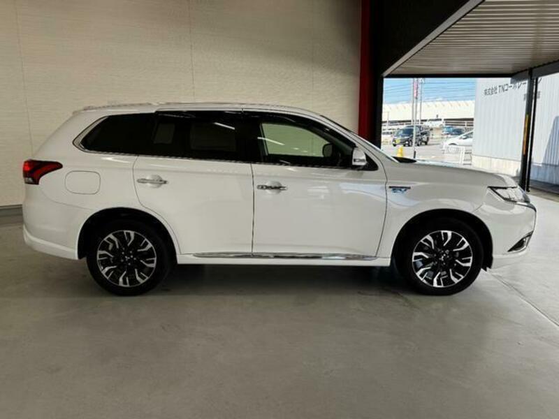 OUTLANDER PHEV