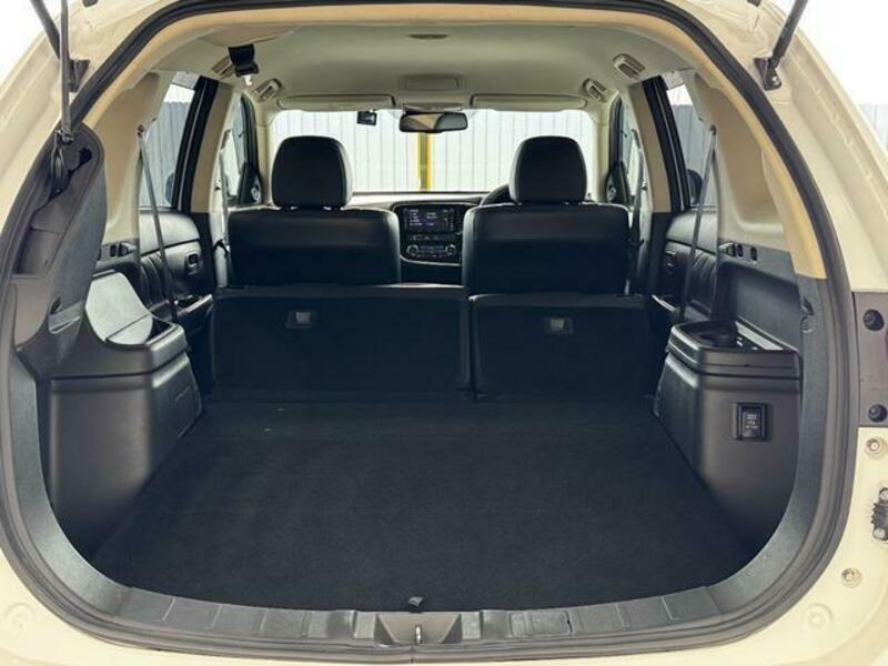 OUTLANDER PHEV