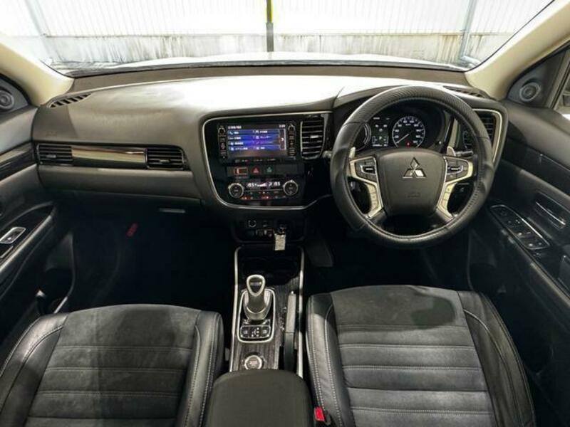 OUTLANDER PHEV