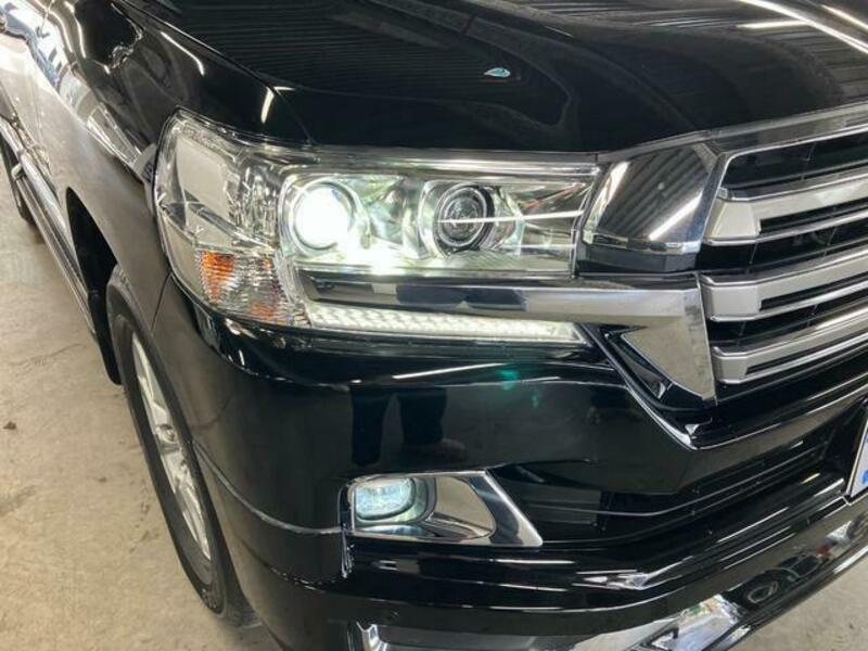 LAND CRUISER