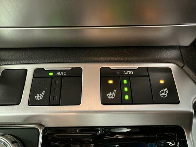 LAND CRUISER