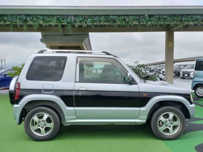 PAJERO MINI