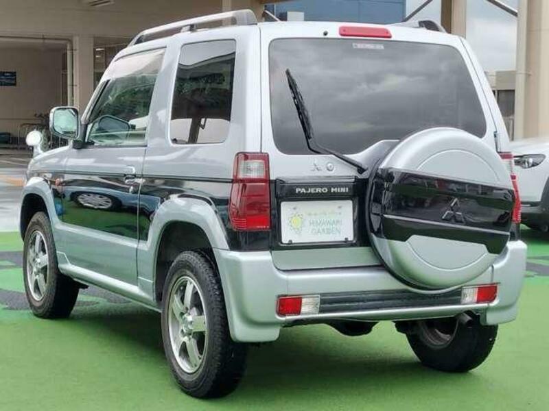 PAJERO MINI