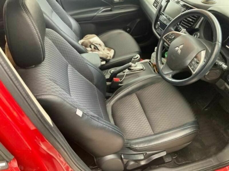 OUTLANDER PHEV