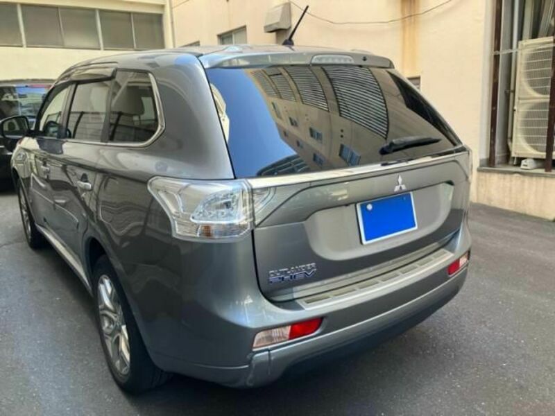 OUTLANDER PHEV