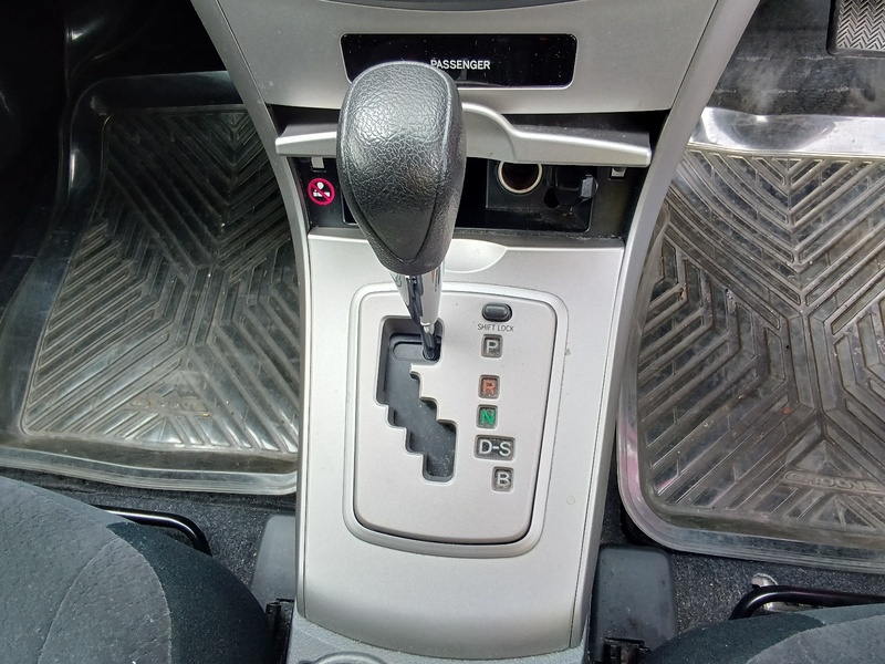 COROLLA FIELDER