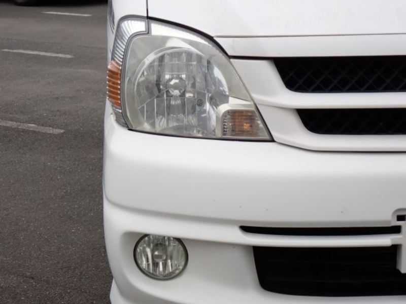 TOURING HIACE