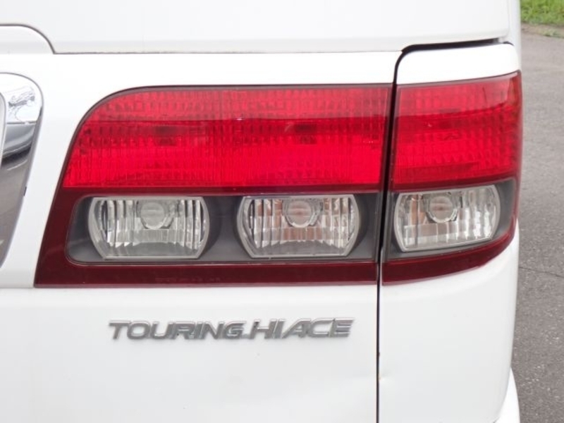 TOURING HIACE
