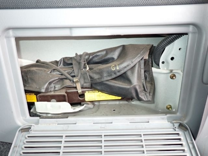 TOURING HIACE