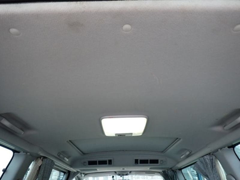 TOURING HIACE