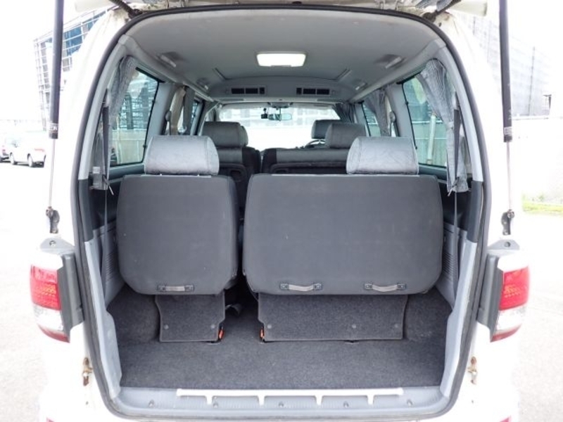 TOURING HIACE
