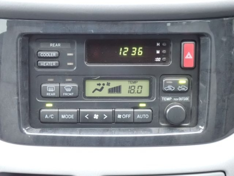 TOURING HIACE