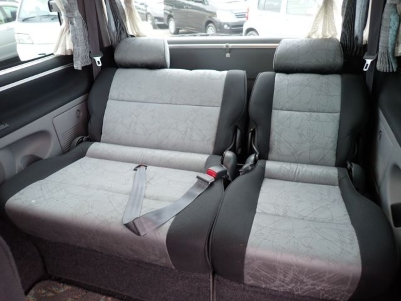 TOURING HIACE
