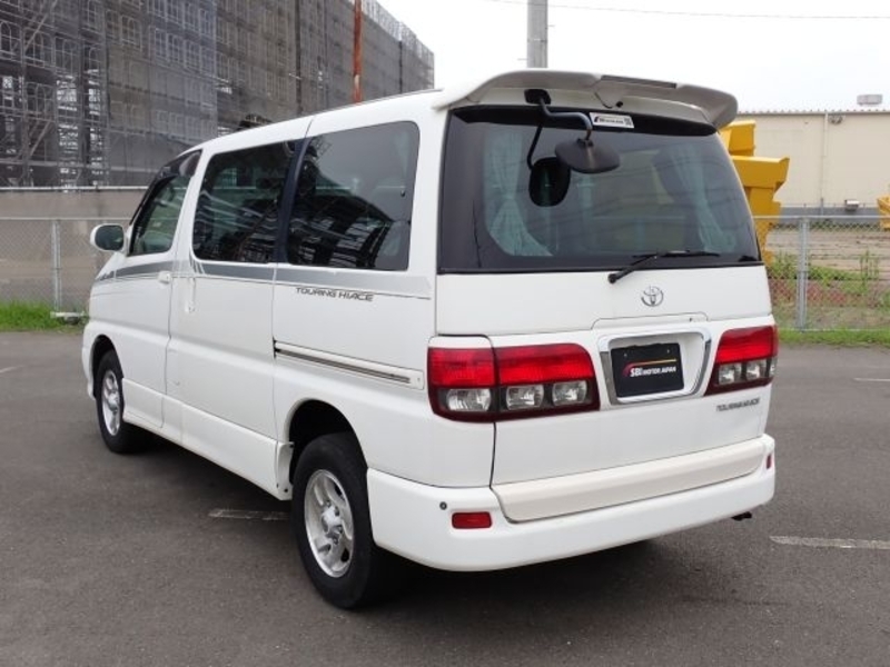 TOURING HIACE