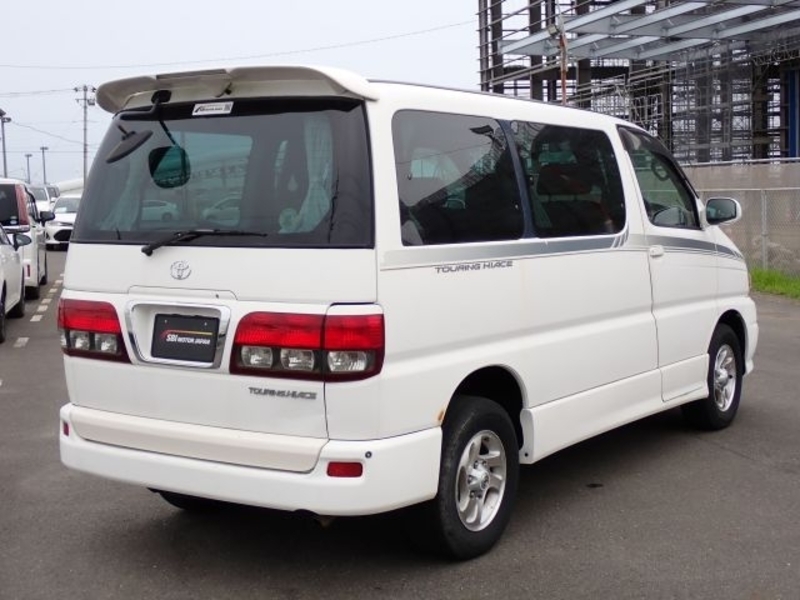 TOURING HIACE