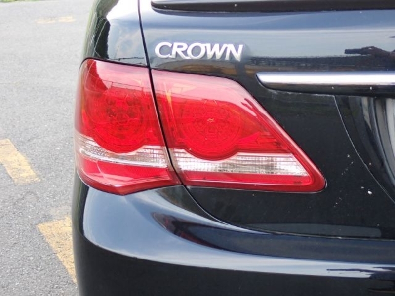 CROWN