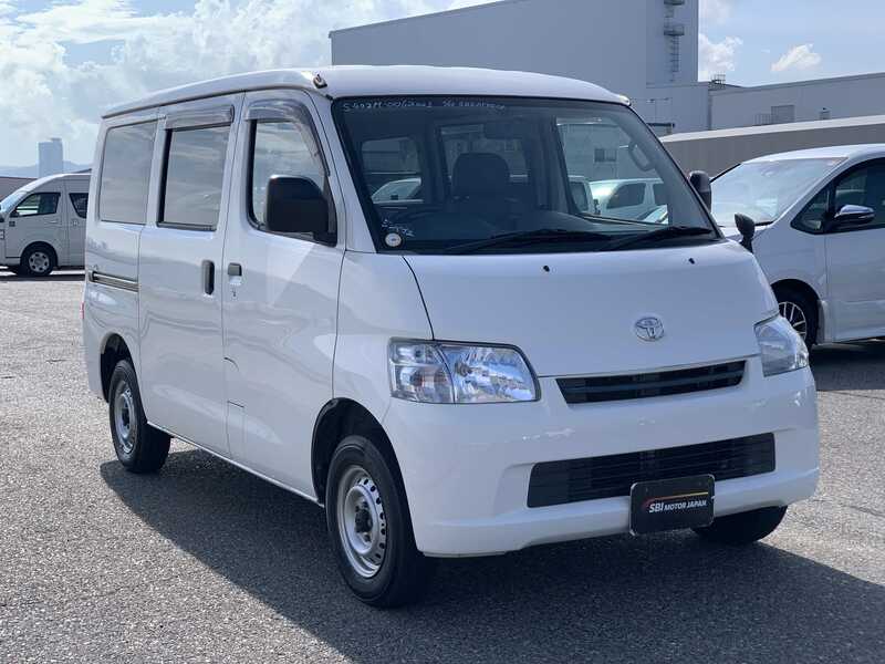 TOWN ACE VAN