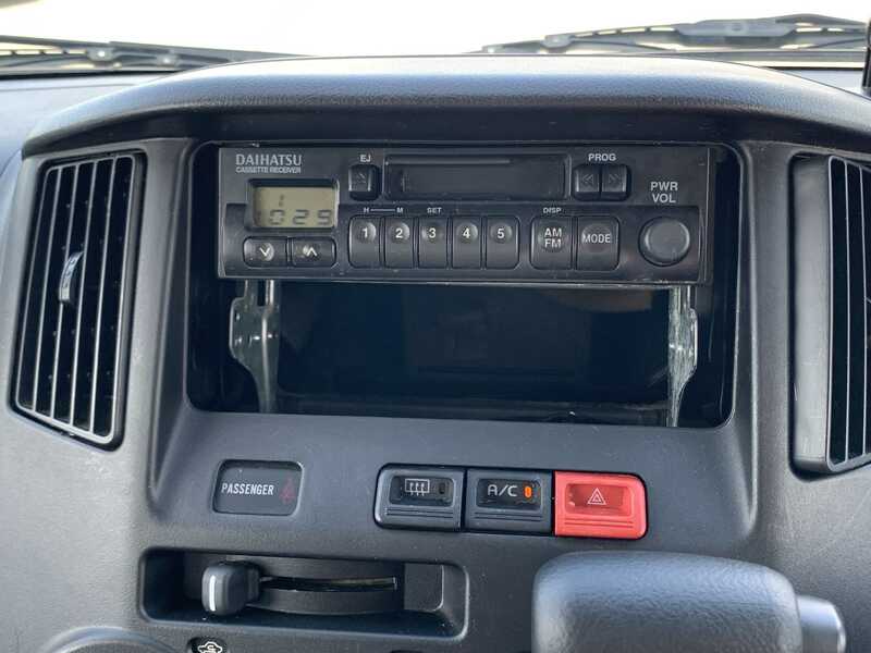 TOWN ACE VAN